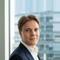 Eric von Schumann, Co-founder · Head of Revenue and Finance